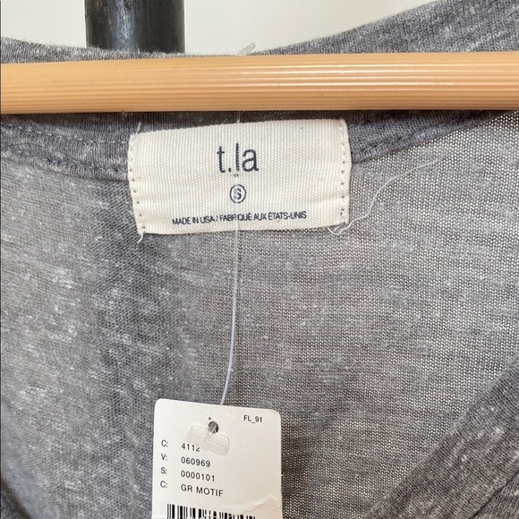 T.La Gray and Yellow Flutter Sleeve Tee - Picture 3 of 4